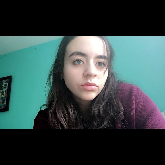 Meet your Posher, Isabela - Picture 1 of 1